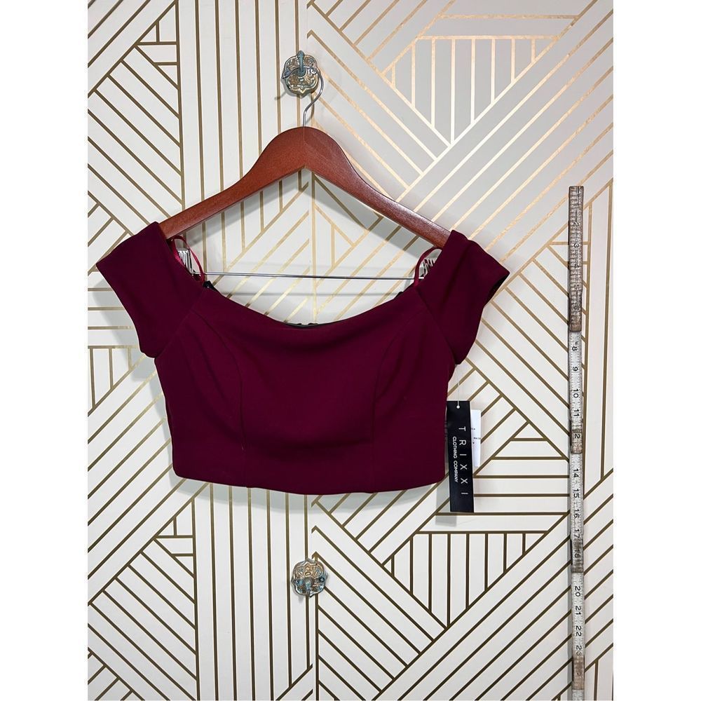 Trixxi Women's Off Shoulder Cropped Top Zip Back Built In Bra Burgundy Red Sz 7